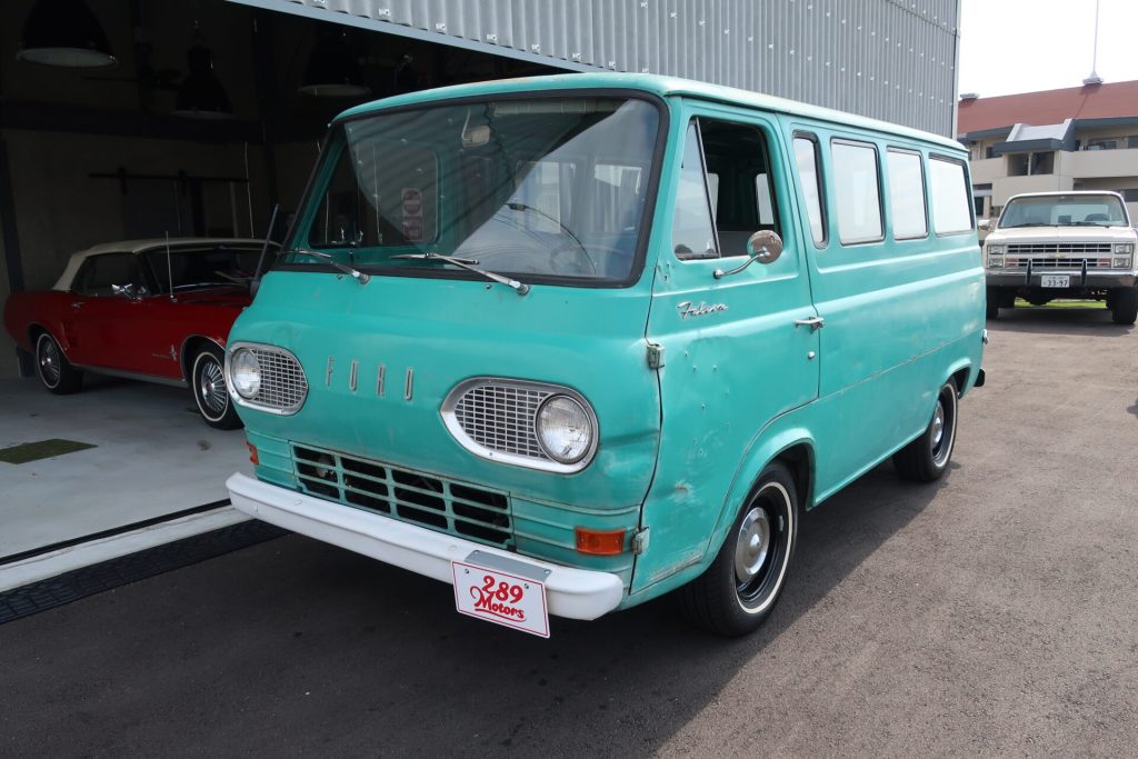 1966年式フォード　ファルコン　エコノライン